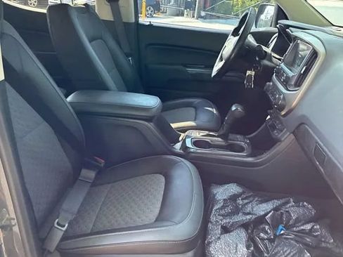Used 2017 Chevrolet Colorado Z71 AWD/4WD image 22
