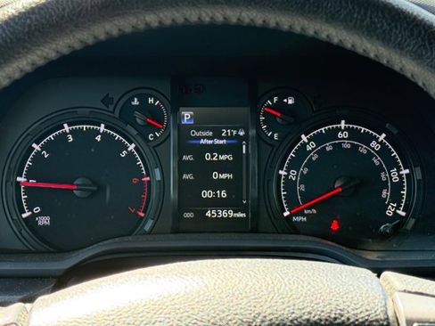 Used 2022 Toyota 4Runner Trail Special Edition image 31