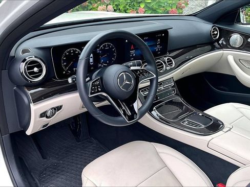 Used 2022 Mercedes-Benz E 350 4MATIC Sedan w/ Driver Assistance Package image 13