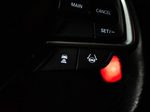 Used 2018 Honda Accord Sport image 19