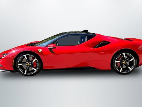 Used 2022 Ferrari SF90 Stradale AWD/4WD image 8
