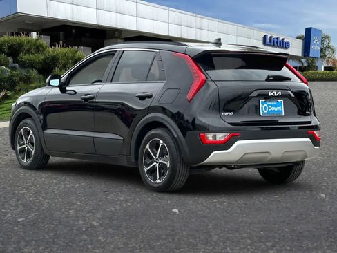 Used 2023 Kia Niro LX FWD image 7