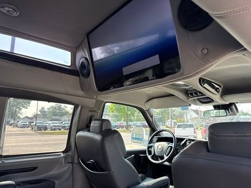 Used 2024 Chevrolet Express 2500 Extended RWD image 16