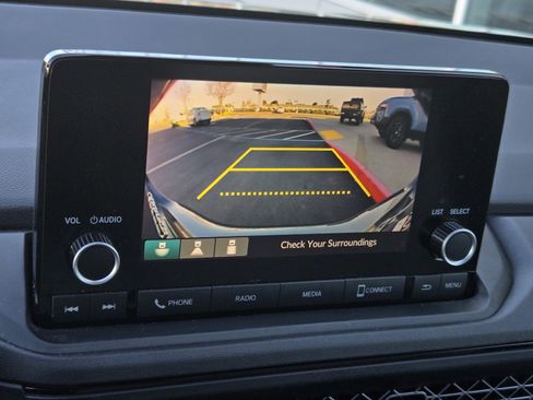 Used 2025 Honda Accord LX image 15