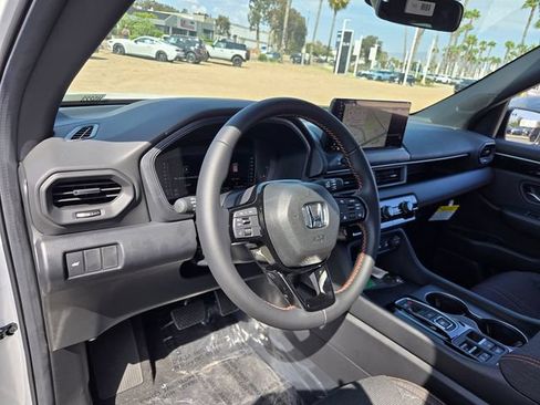 New 2026 Honda Pilot Sport image 8