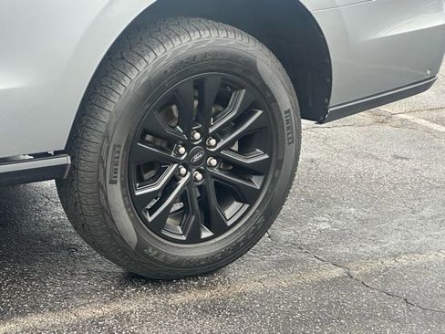 Used 2020 Ford Expedition Limited w/ Equipment Group 303A image 10