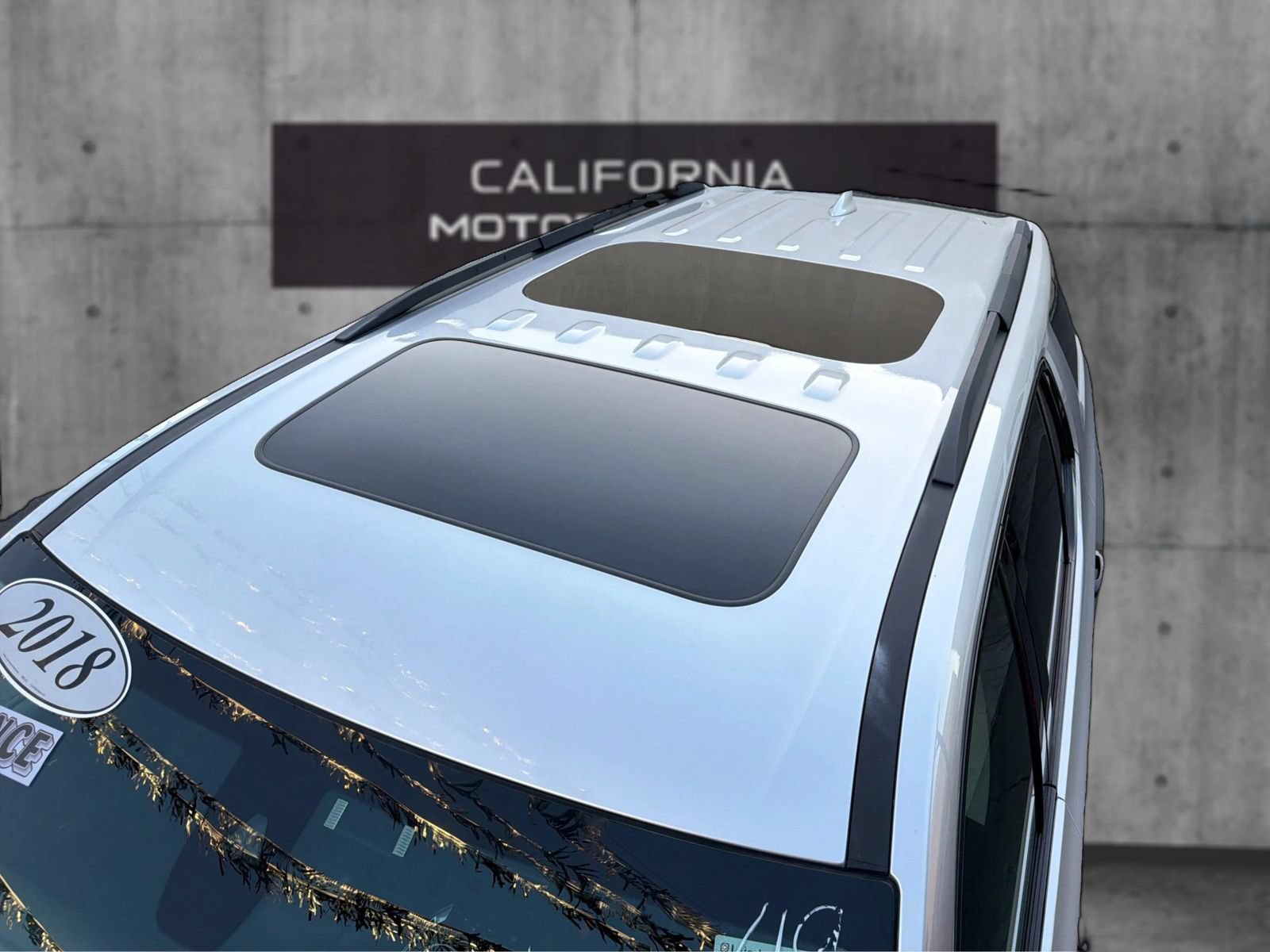 Used 2018 Chevrolet Traverse Premier w/ Redline Edition FWD image 12