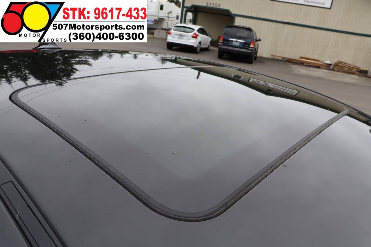 Used 2011 BMW 328i xDrive Sedan AWD/4WD image 21