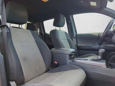 Used 2020 Toyota Tacoma TRD Sport RWD image 22