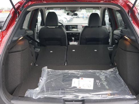 New 2025 Nissan Kicks SR image 31