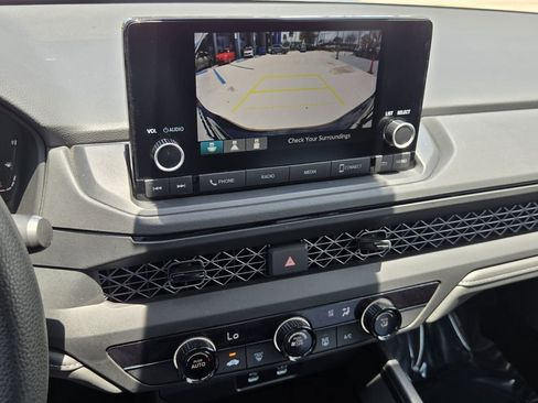 Used 2025 Honda Accord LX image 19