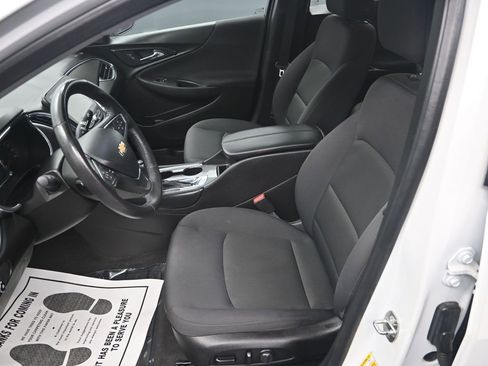 Used 2017 Chevrolet Malibu LT w/ Driver Confidence Package image 14