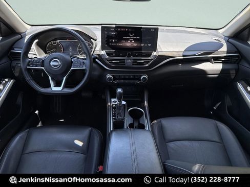 Certified 2024 Nissan Altima 2.5 SR w/ SR Premium Package FWD image 23