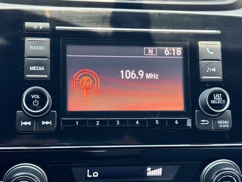 Used 2017 Honda CR-V LX image 39