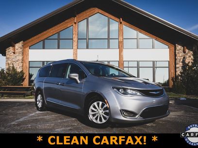 Used 2019 Chrysler Pacifica Touring-L