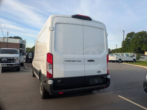 New 2026 Ford Transit 250 148 Medium Roof RWD image 5