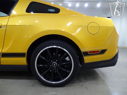 Used 2012 Ford Mustang Boss 302 w/ Boss 302 Accessory Pkg image 31
