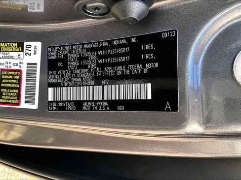 Certified 2023 Toyota Sienna XLE image 36