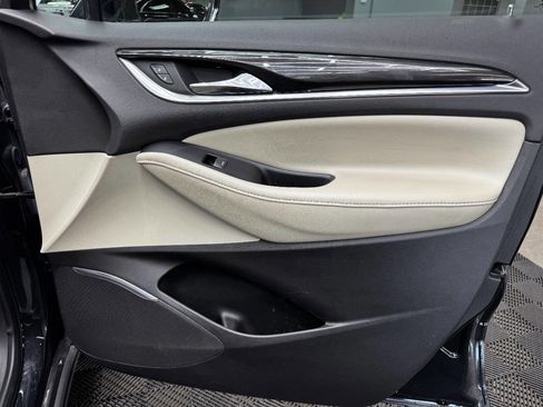 Used 2019 Buick Enclave Essence image 59