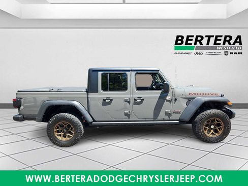 Used 2021 Jeep Gladiator Mojave AWD/4WD image 7