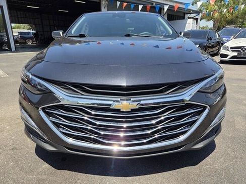 Used 2023 Chevrolet Malibu LS FWD image 2