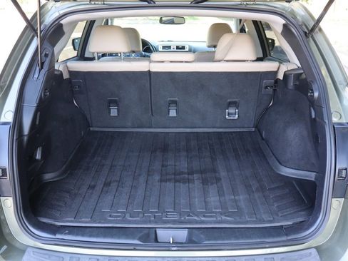Used 2016 Subaru Outback 3.6R Limited AWD/4WD image 14