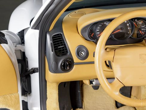 Used 1999 Porsche 911 GT3 RS image 79