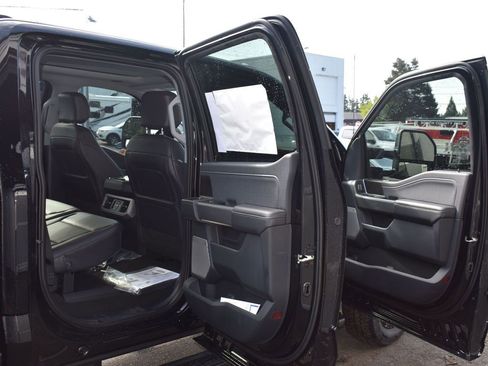 New 2025 Ford F250 Lariat w/ Lariat Ultimate Package image 13