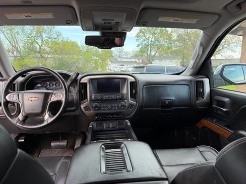 Used 2017 Chevrolet Silverado 1500 High Country AWD/4WD image 8