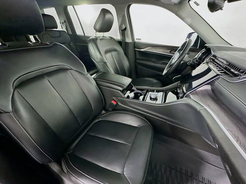 Used 2021 Jeep Grand Cherokee L Limited image 34