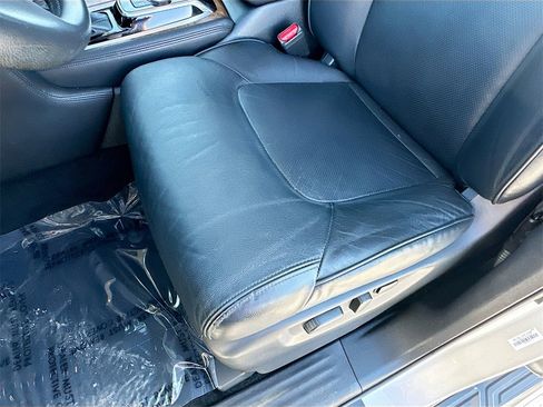 Used 2022 Nissan Armada SL image 19