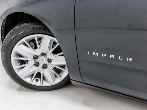 Used 2018 Chevrolet Impala LS FWD image 14