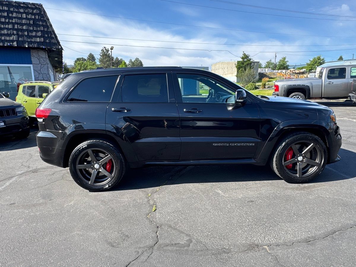 Used 2017 Jeep Grand Cherokee SRT AWD/4WD image 12