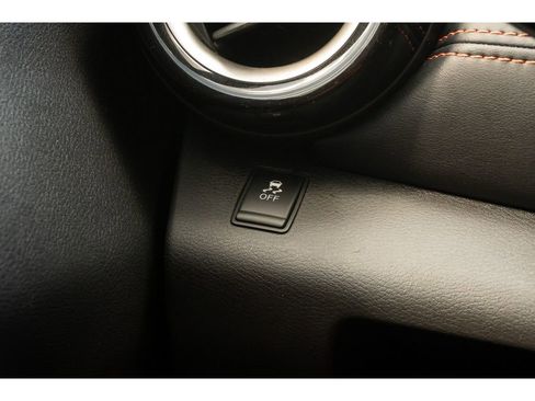 Used 2018 Nissan Kicks SR w/ Premium Package image 26