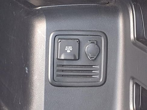 Used 2024 Toyota 4Runner SR5 image 10