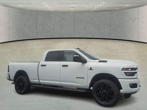 New 2025 RAM 2500 Big Horn image 4