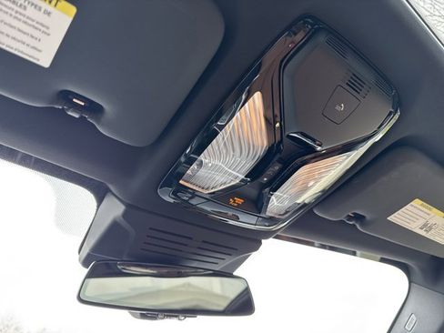 Certified 2024 BMW X5 xDrive40i w/ Premium Package image 23