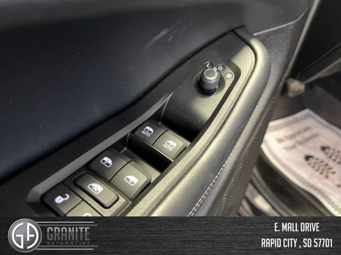 Used 2024 Jeep Grand Cherokee Altitude AWD/4WD image 20