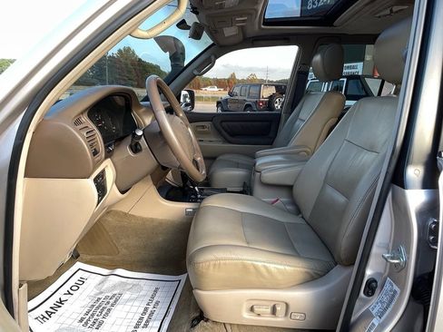 Used 1999 Toyota Land Cruiser image 18