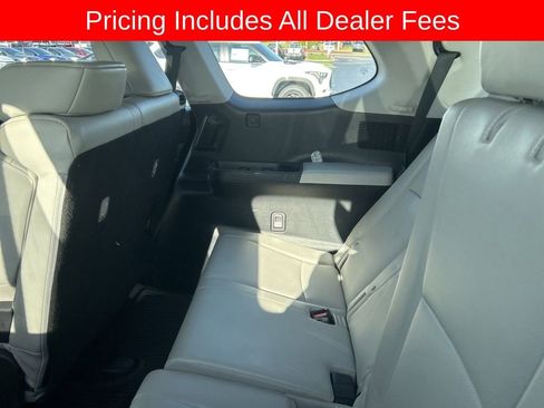 Used 2024 Toyota Grand Highlander FWD image 11