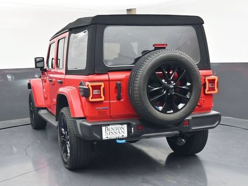 Used 2023 Jeep Wrangler Unlimited Sahara w/ Cold Weather Group AWD/4WD image 41
