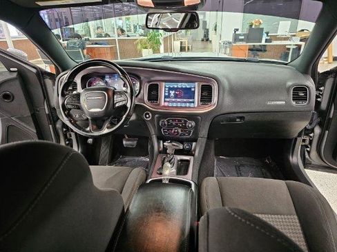 Used 2019 Dodge Charger GT RWD image 9