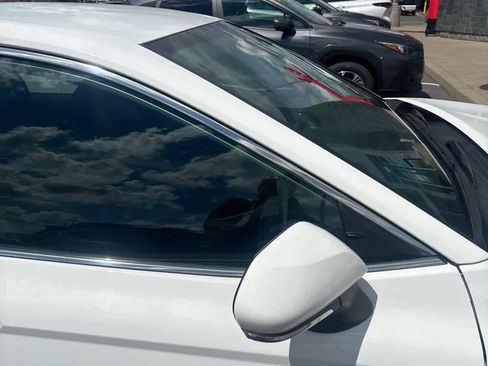 Used 2023 Toyota Camry SE FWD image 7