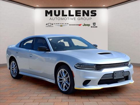 Used 2023 Dodge Charger GT image 3