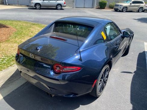 Used 2025 MAZDA MX-5 Miata RF Grand Touring RWD image 16