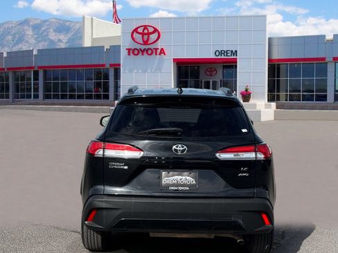 Used 2024 Toyota Corolla Cross LE AWD/4WD image 4