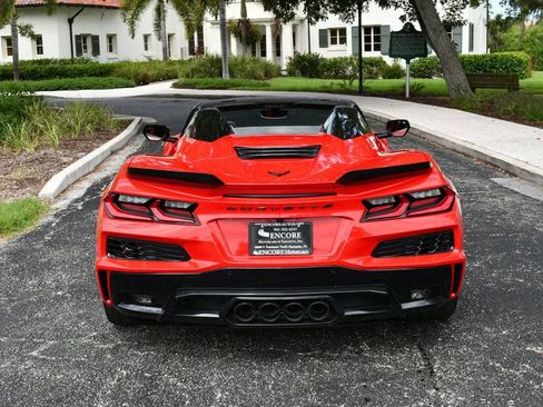 Used 2023 Chevrolet Corvette Z06 w/ Stealth Interior Trim Package RWD image 5