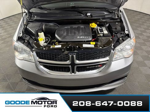 Used 2016 Dodge Grand Caravan SE w/ Quick Order Package 29E SE FWD image 25