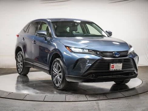 Certified 2022 Toyota Venza LE image 7