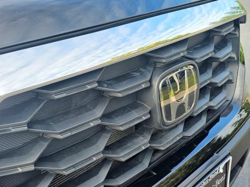Used 2023 Honda Passport EX-L image 4